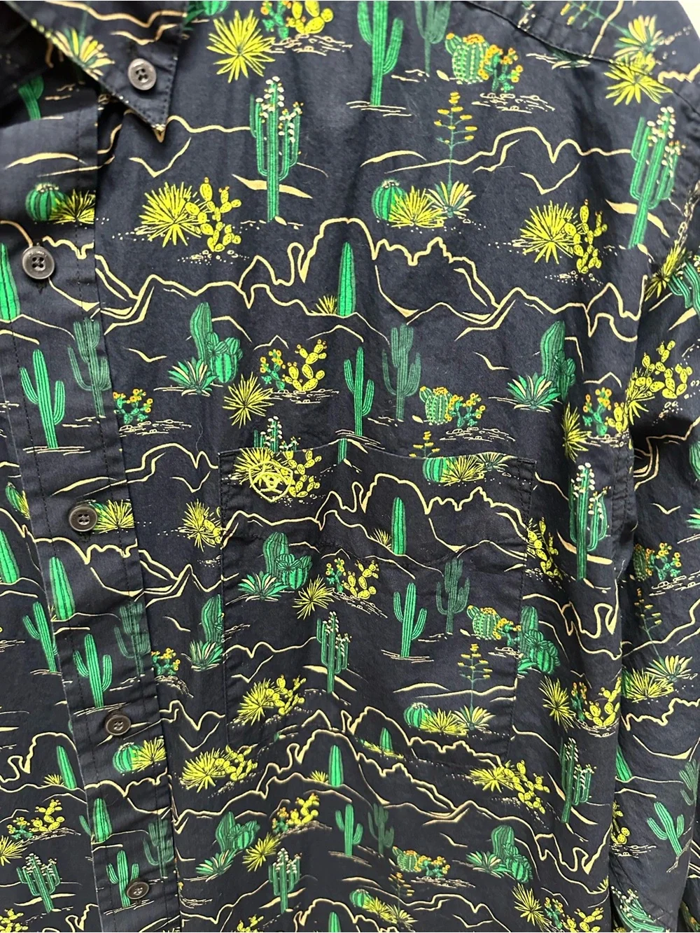 ARIAT MEN'S BECKETT ALL-OVER DESERT PRINT BUTTON-DOWN WESTERN SHIRT XL